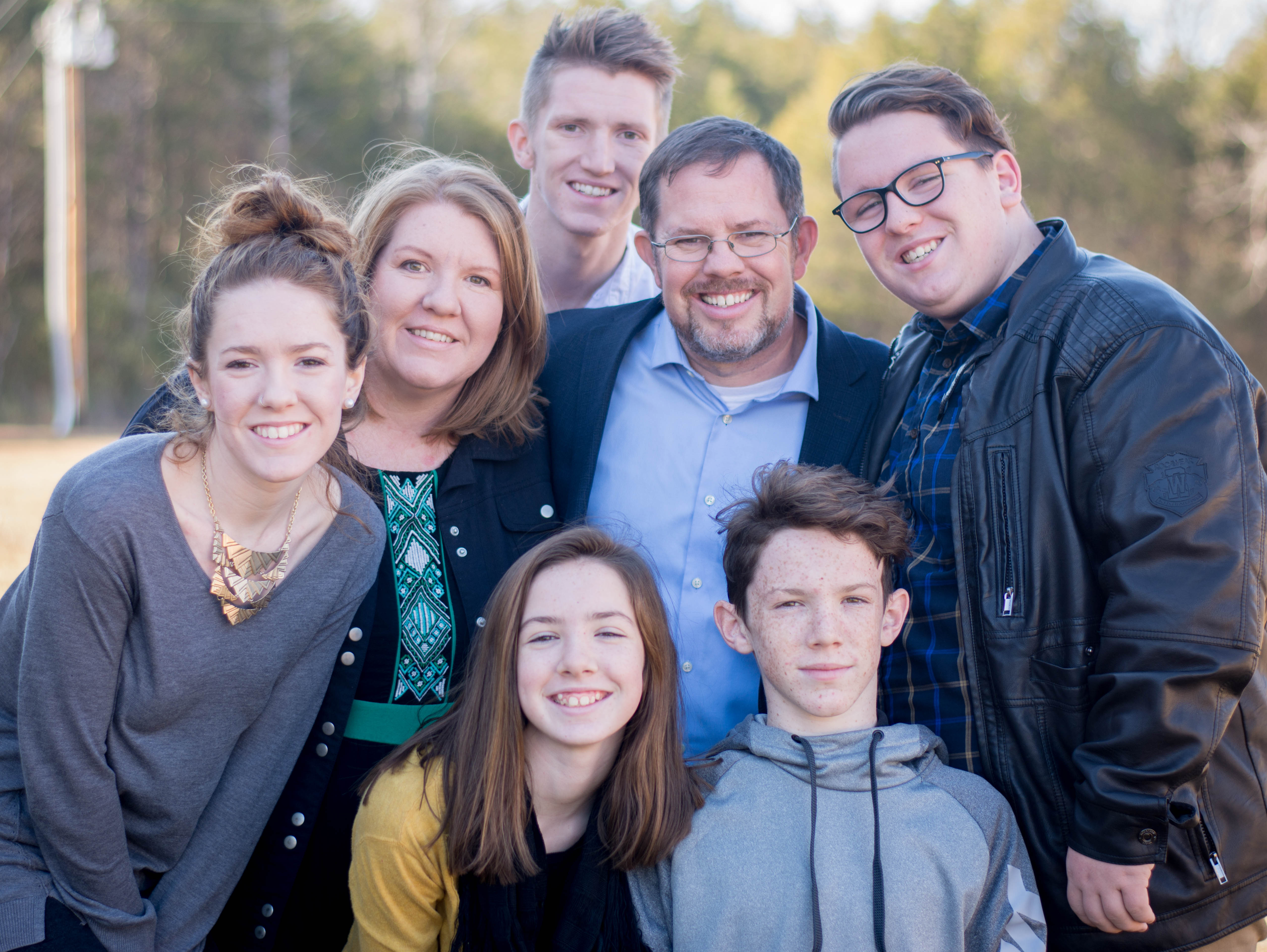 outlaw-close-fam-2016-1